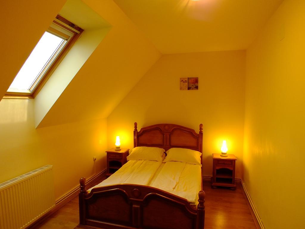 Motel Vector Găeşti الغرفة الصورة