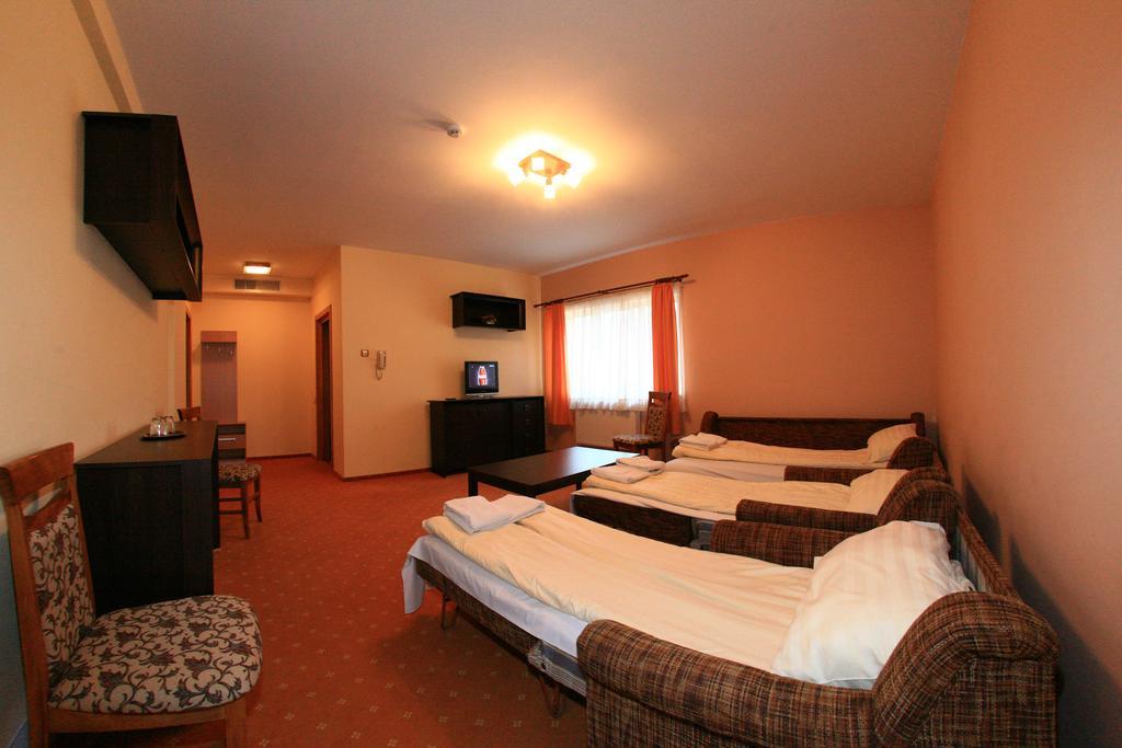 Motel Vector Găeşti الغرفة الصورة