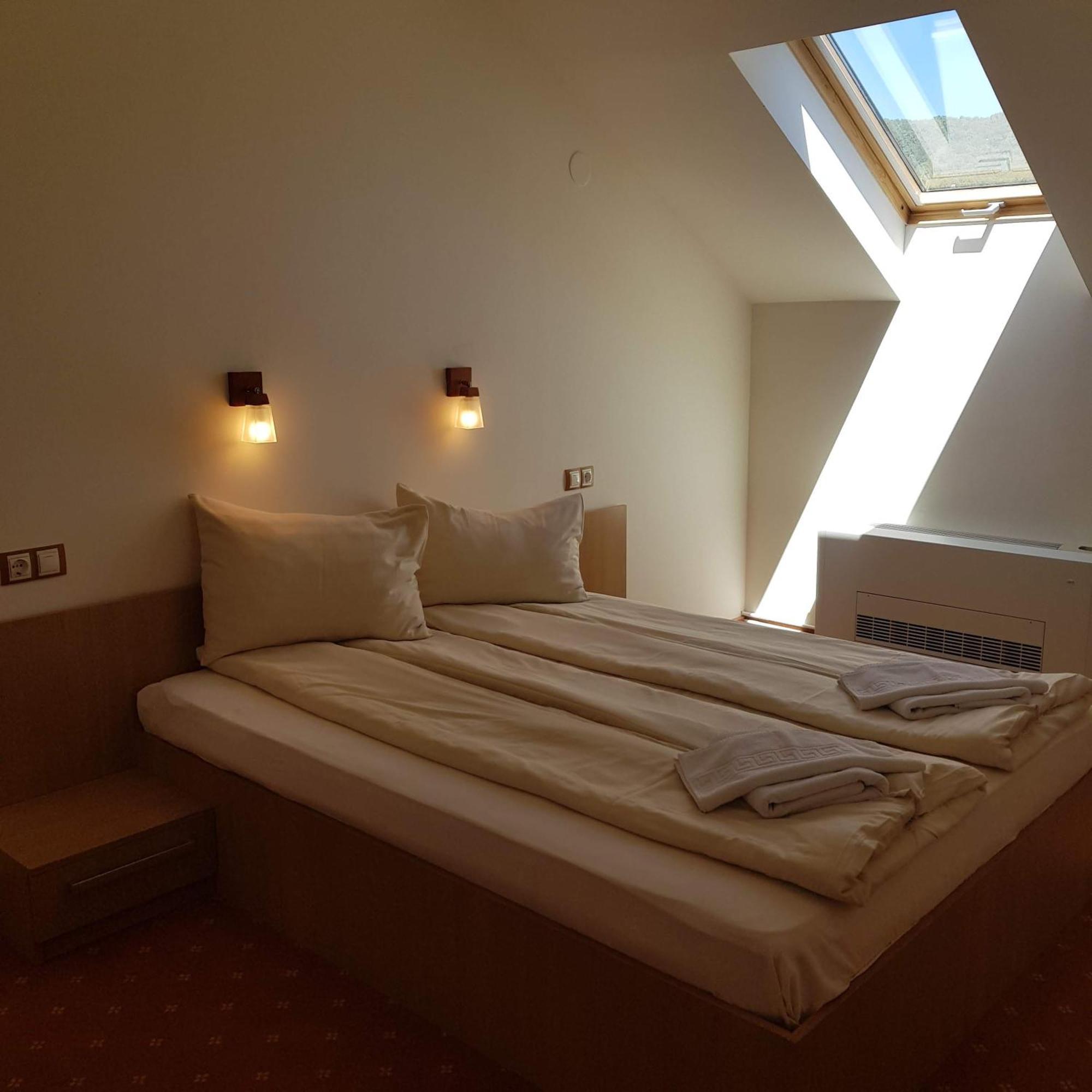 Motel Vector Găeşti المظهر الخارجي الصورة